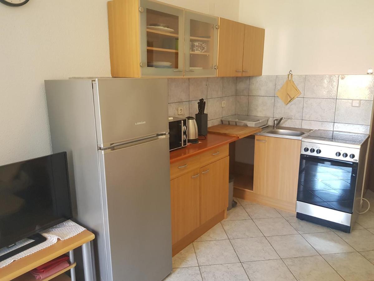 Astra Apartman Vir Kültér fotó