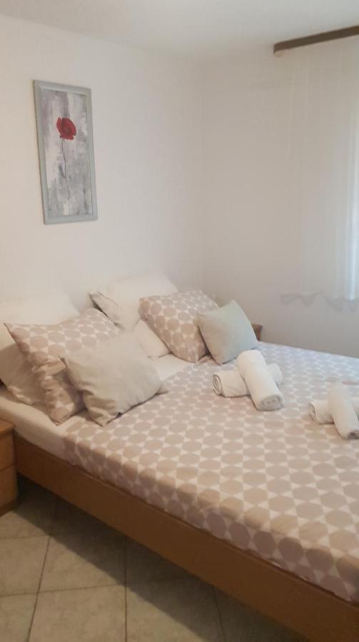 Astra Apartman Vir Kültér fotó